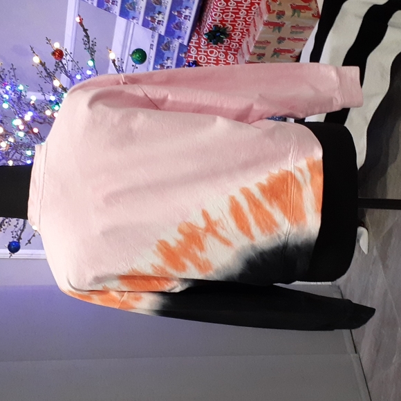 NWT Lea & Viola Tie Dye Sweatshirt - Picture 4 of 9